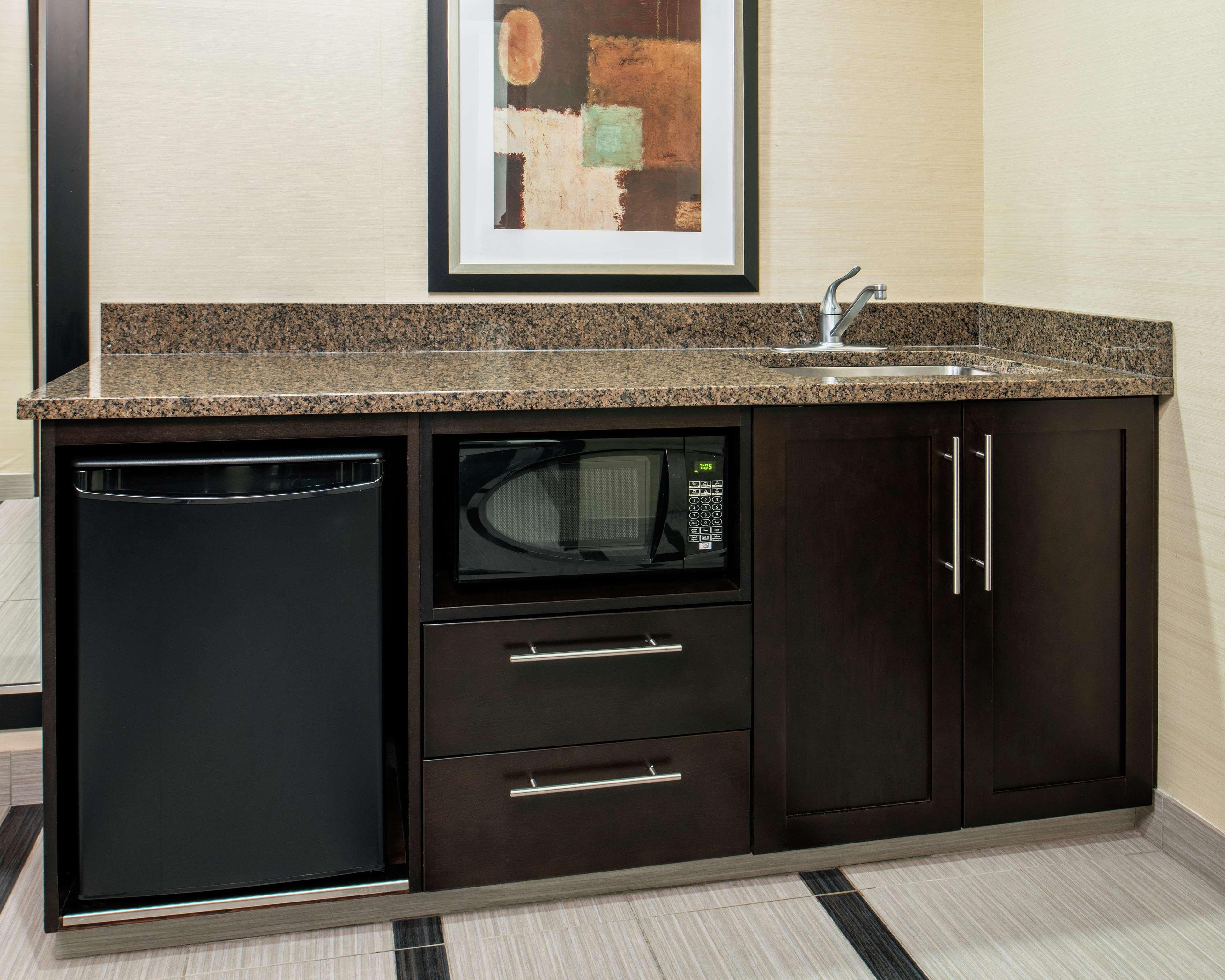 Hampton Inn By Hilton Виннипег Экстерьер фото